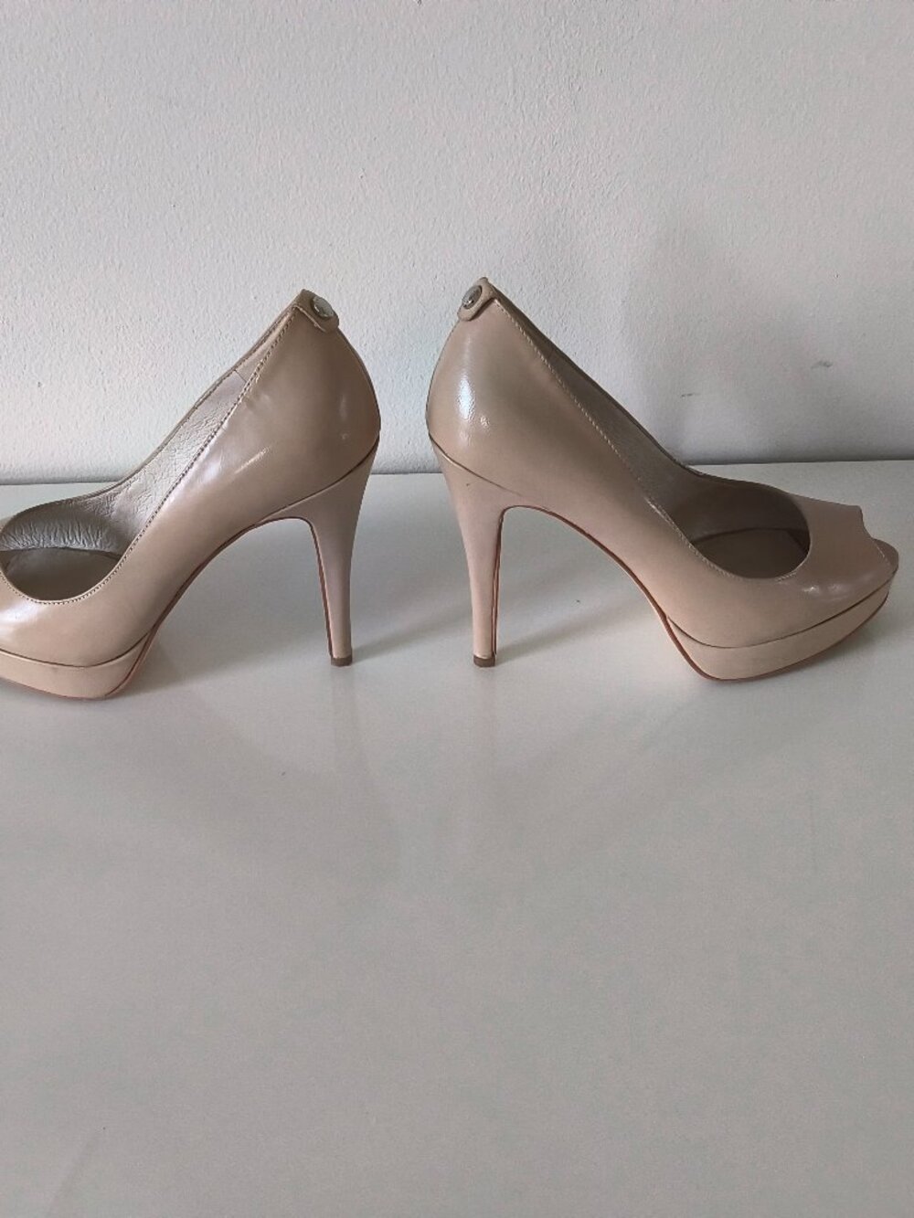 Michael Michael Kors  platform pumps soze 7M